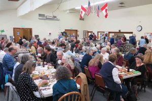 104 people enjoying dinner!